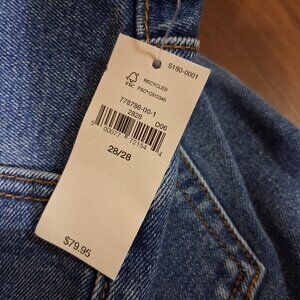 Mens straight GAP jeans 28W 28L NWT!